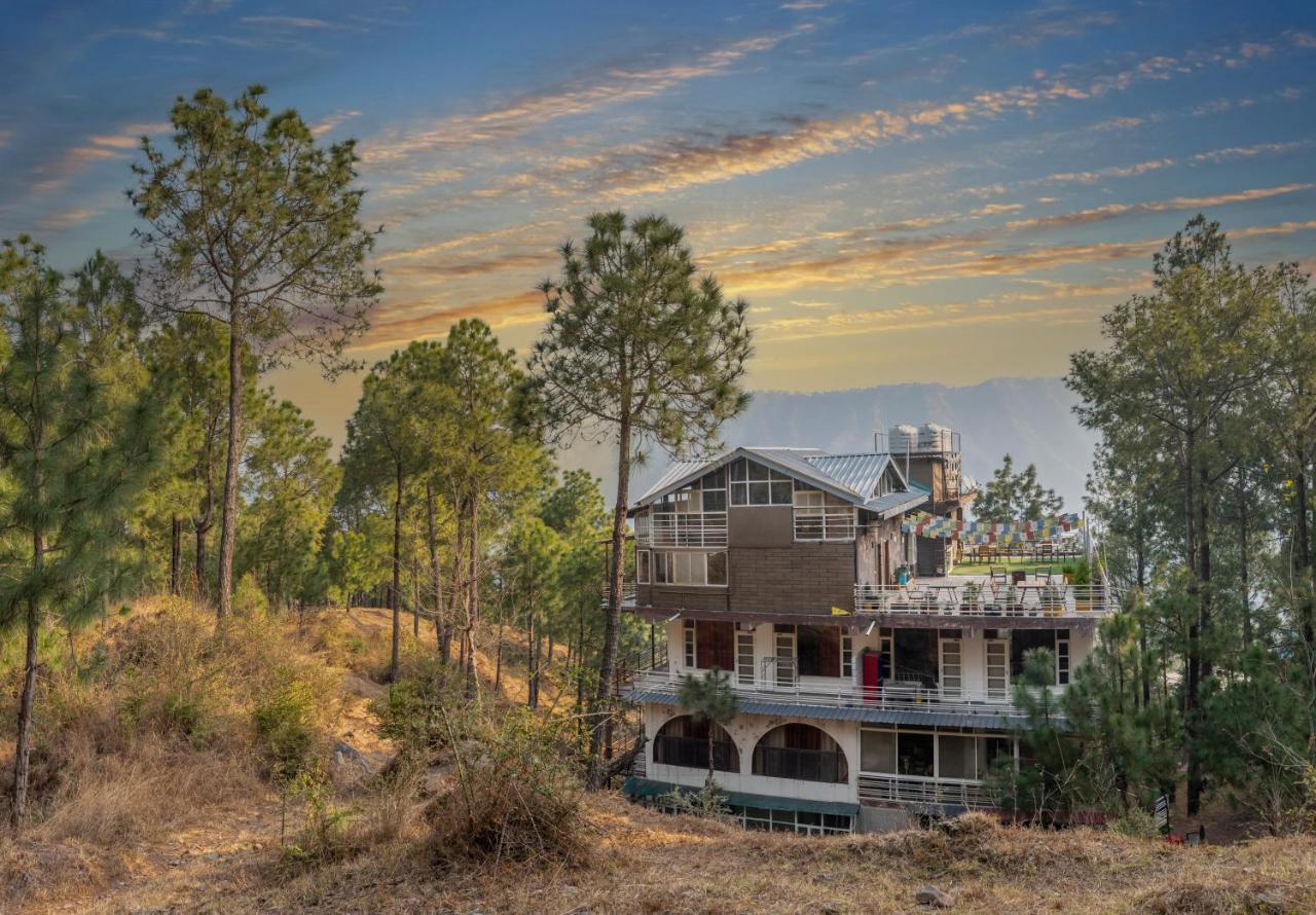 Hillcrest Heights Bed and Breakfast Kasauli Exteriör bild