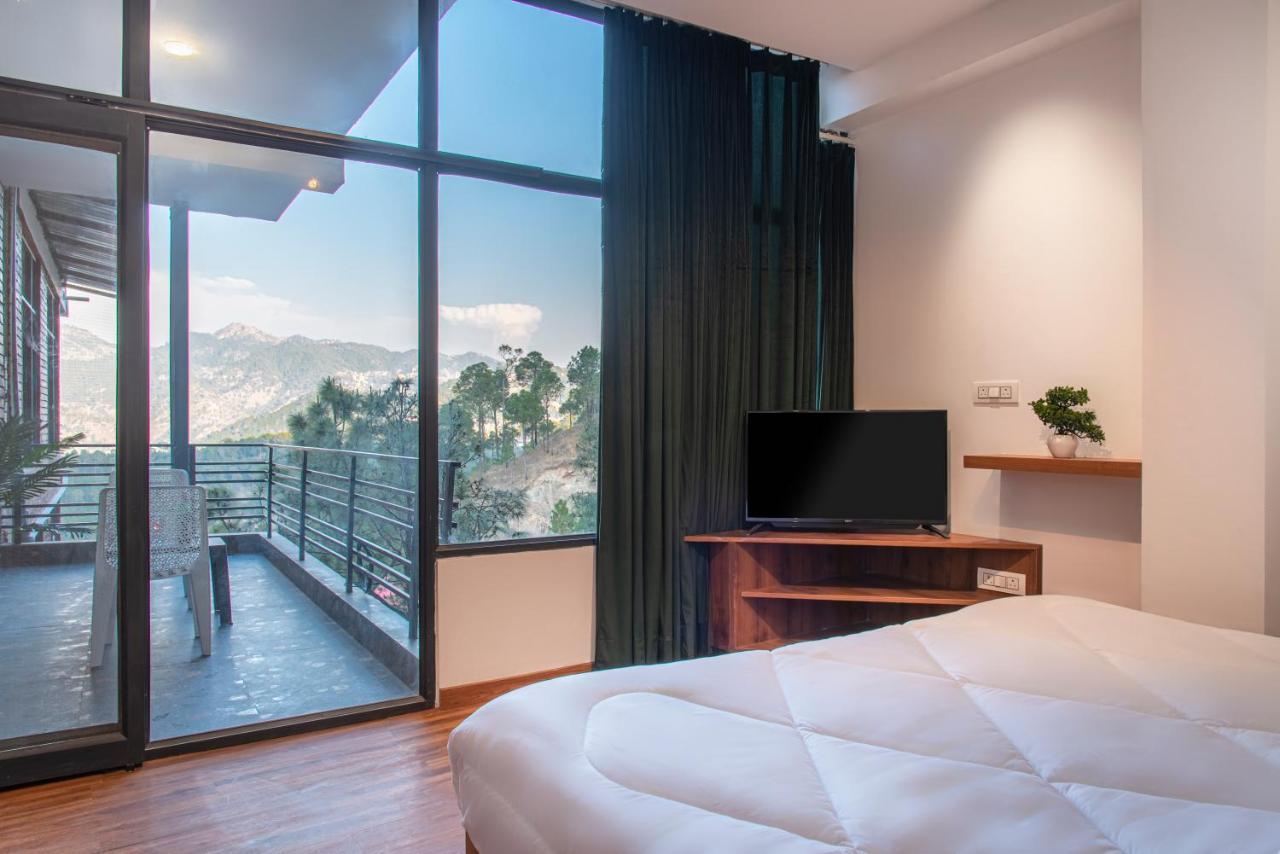 Hillcrest Heights Bed and Breakfast Kasauli Exteriör bild